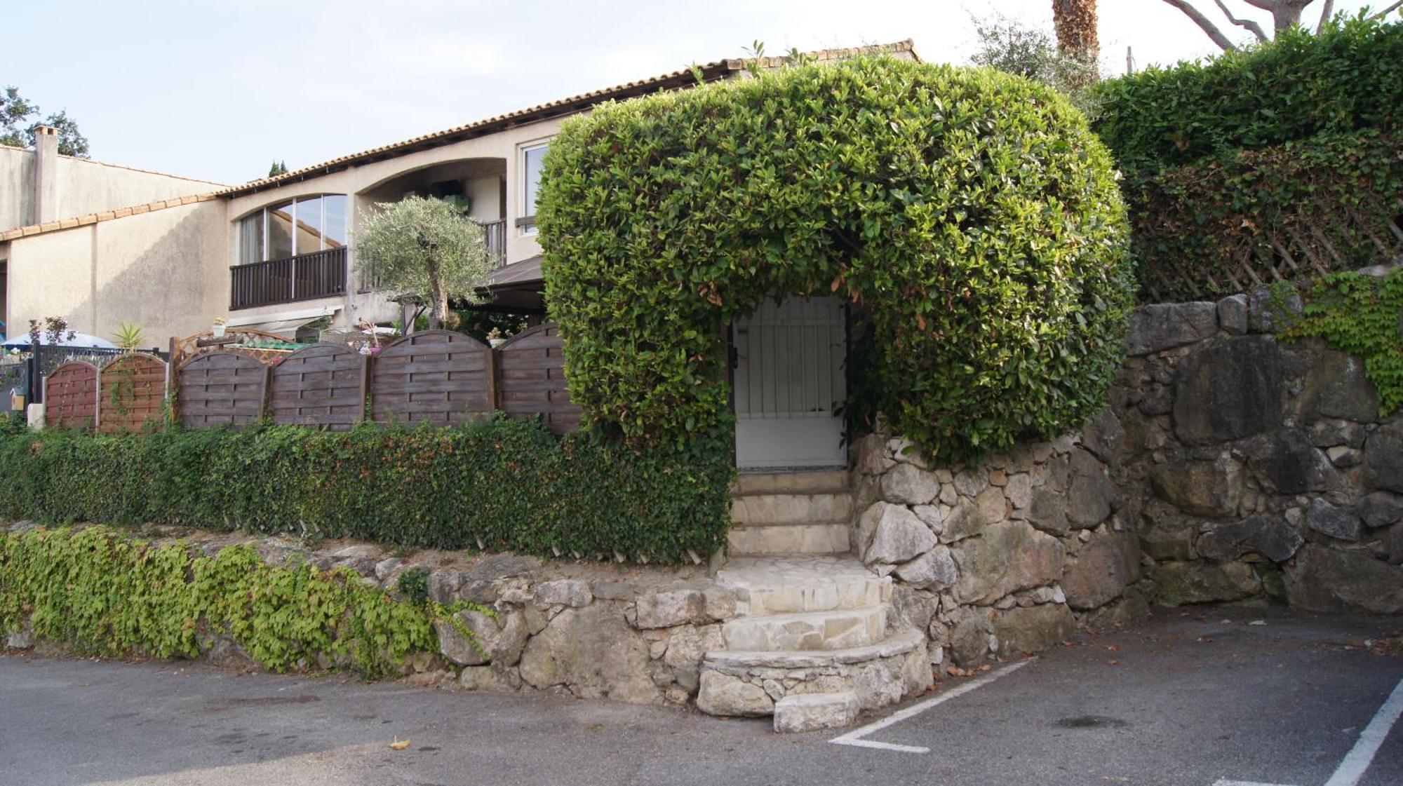 Charmant 2P Au Calme, Jardin, Piscine, Vue Panoramique Et Stationnement Villeneuve-Loubet Eksteriør billede